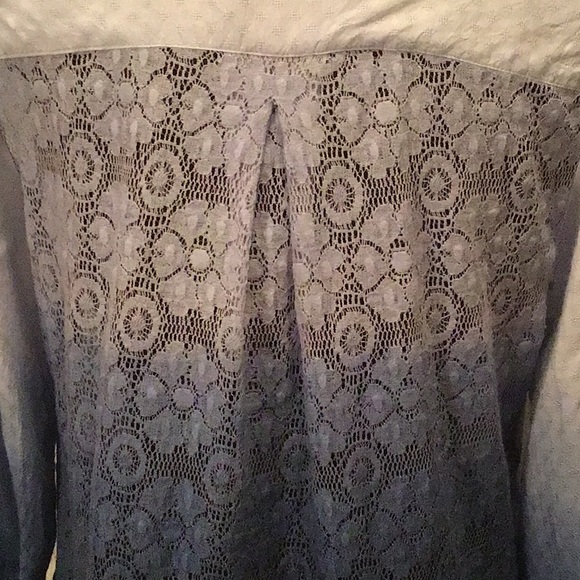 📌 3/$20 - Dip Dyed, Lace Back Button Down - Picture 3 of 9